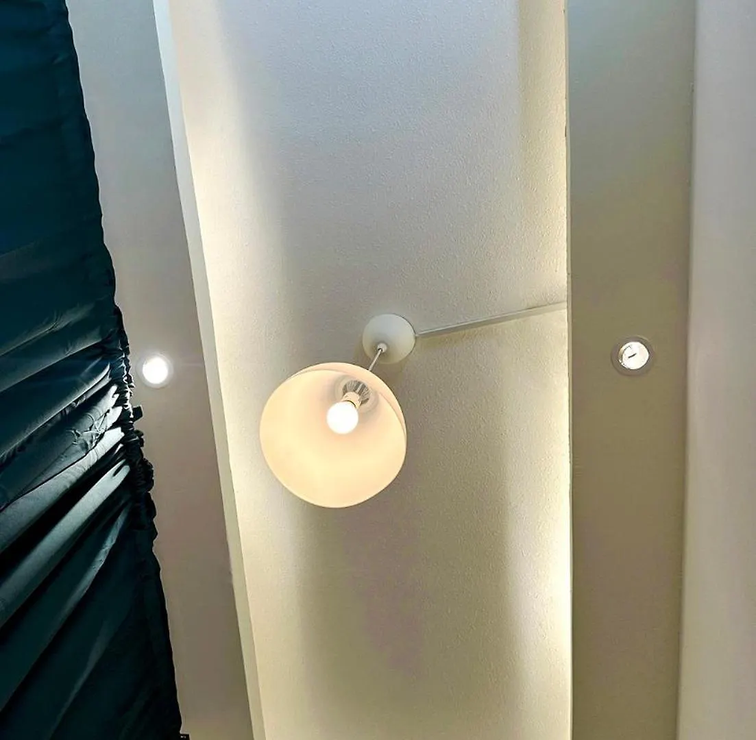 Metropolis View Partition Room Near Internet City Metro Dubai