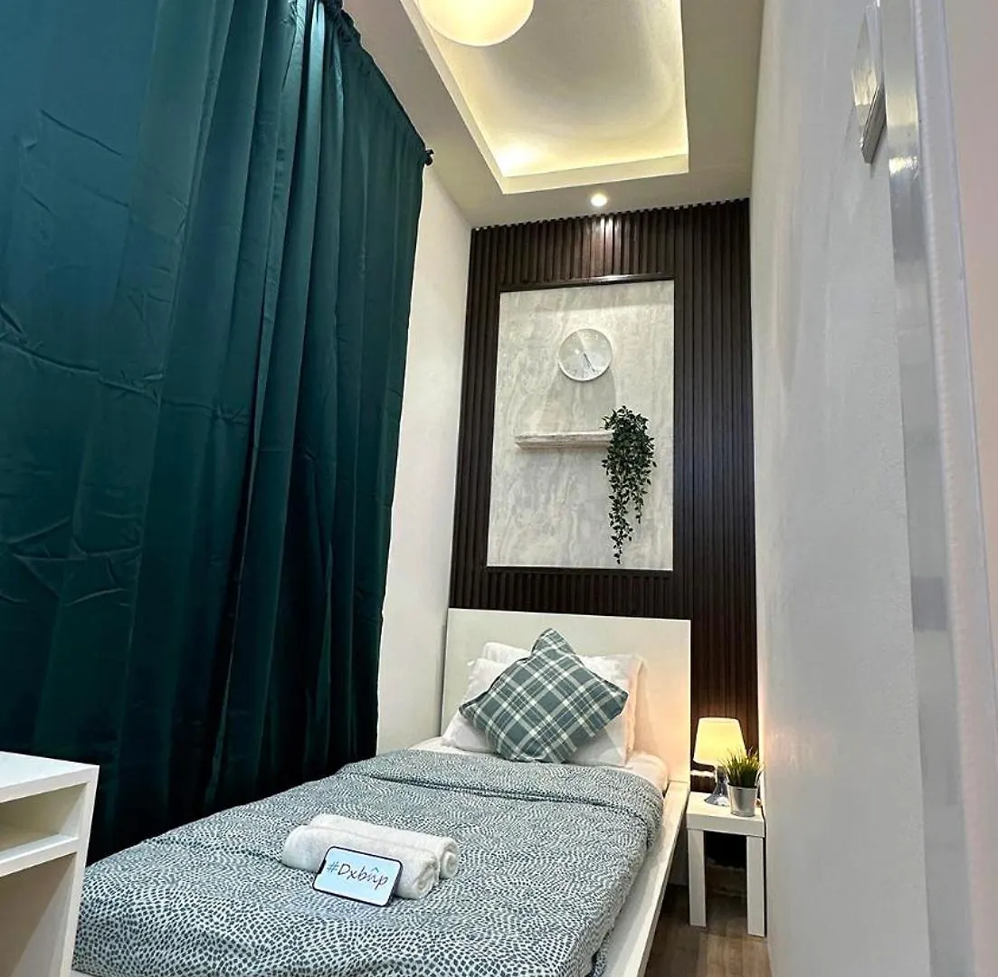 Homestay Metropolis View Partition Room Near Internet City Metro Dubai